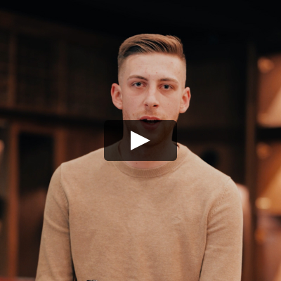 Антонио - поранешен студент во Continental Dispatch Academy